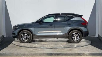Volvo XC40 2.0 B4P R DESIGN 5dr AWD Auto [7 speed]