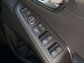 Hyundai IONIQ 1.6 GDi Hybrid Premium SE 5dr DCT