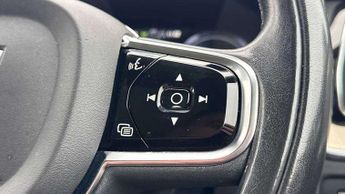 Volvo XC60 2.0 T8 Recharge PHEV Inscription Pro 5dr AWD Auto