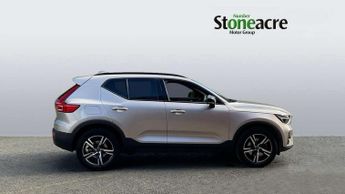 Volvo XC40 2.0 B3P Plus Dark 5dr Auto