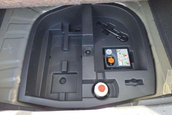 Nissan Juke 1.0 DiG-T 114 N-Connecta 5dr DCT