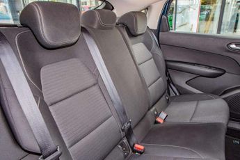 Renault Arkana 1.6 E-TECH Hybrid 145 Iconic 5dr Auto