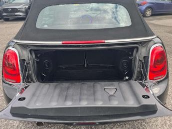 MINI Convertible 1.5 Cooper D 2dr Auto