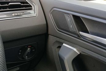 Volkswagen Tiguan 1.5 TSI 150 R-Line Edition 5dr DSG