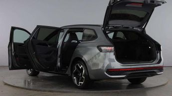 Volkswagen Passat Estate 1.5 eTSI R-Line 5dr DSG