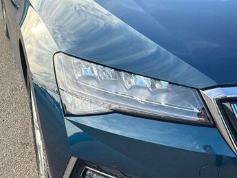 Skoda Superb Estate 1.4 TSI iV SE Technology DSG 5dr