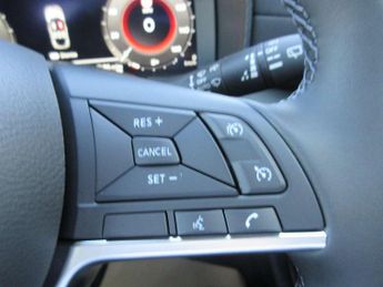 Nissan Juke 1.6 Hybrid N-Connecta 5dr Auto