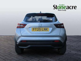 Nissan Juke 1.6 Hybrid N-Connecta 5dr Auto