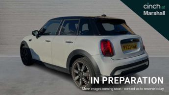 MINI Hatchback 5dr 1.5 Cooper Exclusive 5dr Auto [Comfort/Nav Pack]