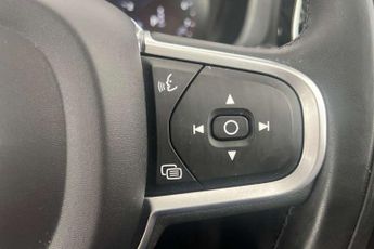 Volvo XC60 2.0 B5P [250] Momentum 5dr Geartronic