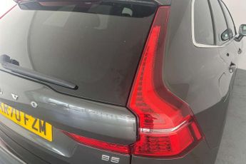 Volvo XC60 2.0 B5P [250] Momentum 5dr Geartronic