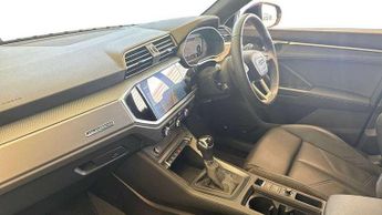 Audi Q3 40 TFSI Quattro S Line 5dr S Tronic [Tech Pack]