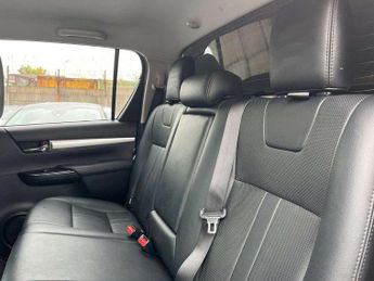 Toyota Hilux Invincible X D/Cab Pick Up 2.4 D-4D Auto
