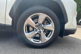 Toyota RAV4 2.5 VVT-i Hybrid Design 5dr CVT