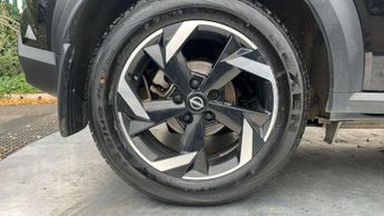 Nissan Juke 1.6 Hybrid N-Connecta 5dr Auto