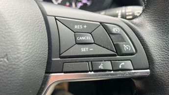 Nissan Juke 1.6 Hybrid N-Connecta 5dr Auto