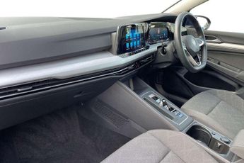 Volkswagen Golf 1.5 eTSI 150 Life 5dr DSG