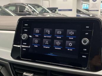 Volkswagen T-Roc 1.5 TSI Life 5dr DSG