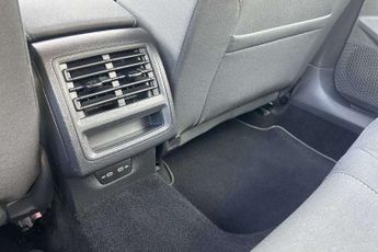 Volkswagen Golf Estate 1.0 eTSI Life 5dr DSG
