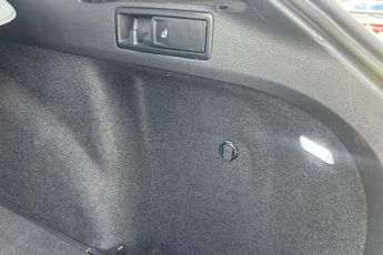 Volkswagen Golf Estate 1.0 eTSI Life 5dr DSG