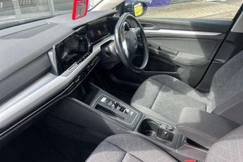 Volkswagen Golf Estate 1.0 eTSI Life 5dr DSG
