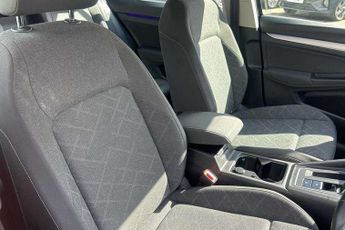 Volkswagen Golf Estate 1.0 eTSI Life 5dr DSG