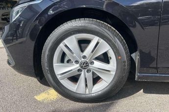 Volkswagen Golf Estate 1.0 eTSI Life 5dr DSG