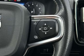 Volvo XC40 1.5 T3 [163] R DESIGN 5dr Geartronic
