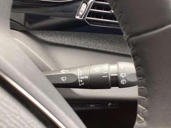 Peugeot 308 1.2 PureTech Allure Premium 5dr EAT8