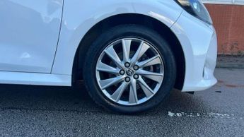 Toyota Yaris 1.5 Hybrid Icon 5dr CVT