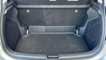 Toyota Yaris 1.5 Hybrid Design 5dr CVT