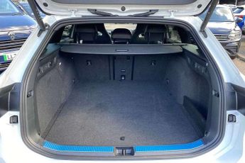 Volkswagen Passat Estate 1.5 TSI eHybrid 272 R-Line 5dr DSG