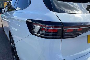 Volkswagen Passat Estate 1.5 TSI eHybrid 272 R-Line 5dr DSG