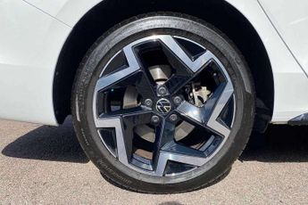 Volkswagen Passat Estate 1.5 TSI eHybrid 272 R-Line 5dr DSG