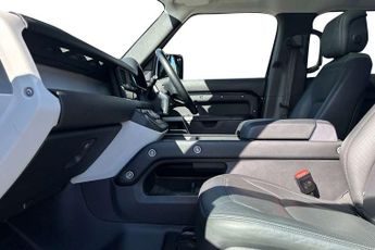 Land Rover Defender 3.0 D300 SE 110 5dr Auto