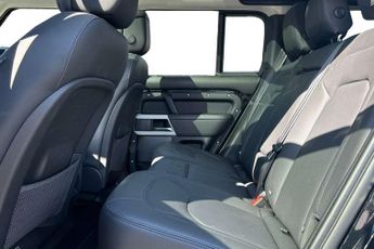 Land Rover Defender 3.0 D300 SE 110 5dr Auto