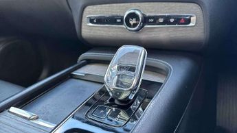 Volvo XC90 2.0 B5P Ultimate Dark 5dr AWD Geartronic