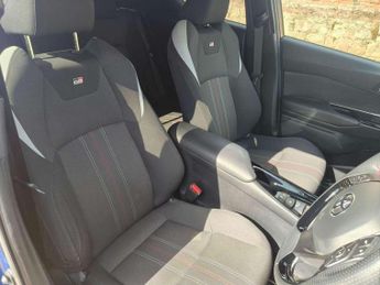 Toyota C-HR 1.8 Hybrid GR Sport 5dr CVT
