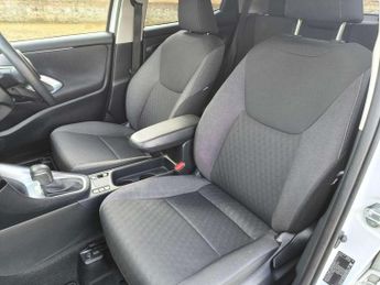 Toyota Yaris 1.5 Hybrid Design 5dr CVT
