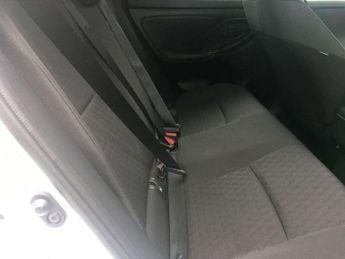 Toyota Yaris 1.5 Hybrid Design 5dr CVT