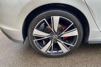 Volkswagen Golf 2.0 TDI 200 GTD 5dr DSG