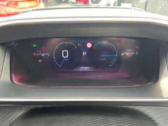 Peugeot 208 1.2 Hybrid 136 GT 5dr e-DSC6