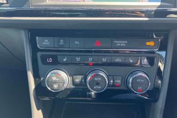 SEAT Leon 1.5 TSI EVO 150 FR Black Edition [EZ] 5dr DSG