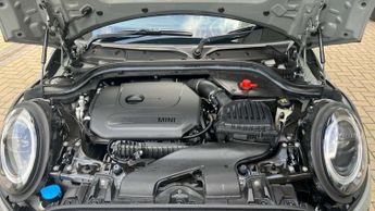 MINI Hatchback 5dr 1.5 Cooper Classic 5dr Auto