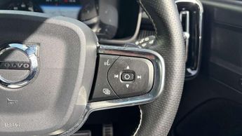 Volvo XC40 2.0 D4 [190] R DESIGN Pro 5dr AWD Geartronic