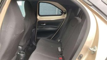 Toyota Aygo X 1.0 VVT-i Edge 5dr Auto