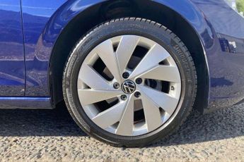 Volkswagen Golf 1.5 eTSI 150 Style 5dr DSG