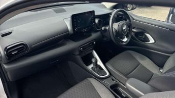 Toyota Yaris 1.5 Hybrid Design 5dr CVT