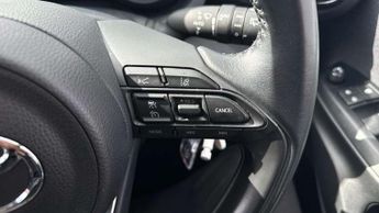Toyota Yaris 1.5 Hybrid Design 5dr CVT