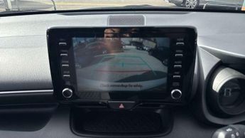 Toyota Yaris 1.5 Hybrid Design 5dr CVT